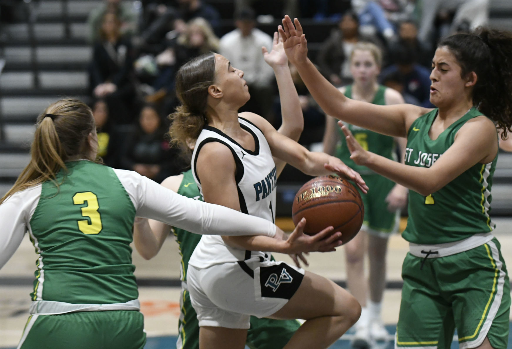 112619 SJ PV girls basketball 04.jpg